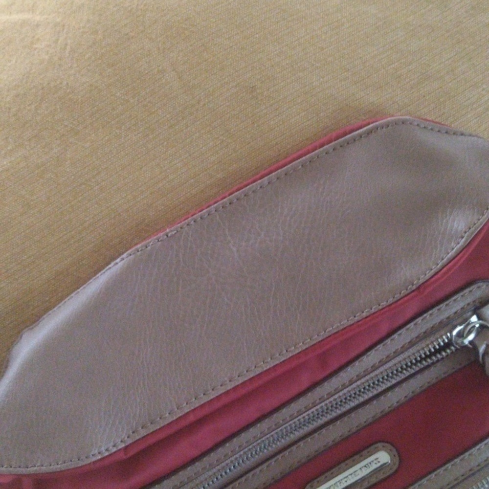 Ladies Designer Bag - Picture 8 of 13